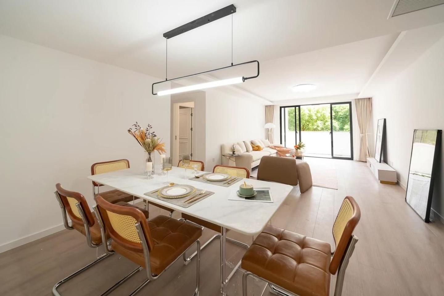 Apartment Eastern Hub - Zhongshan Park Branch Kaixin Haoyuan Subway 100 Meters Away Bustling Commercial Area